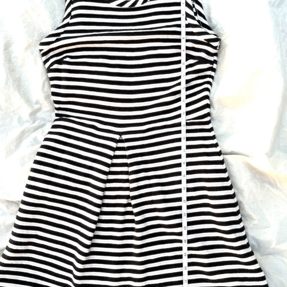 Madewell Womens Afternoon Dress size small, navy and white striped, sleeveless - Picture 2 of 16